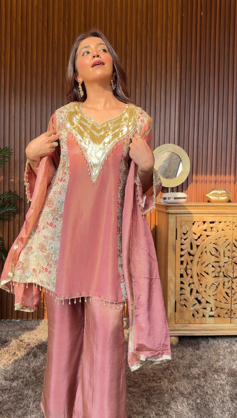 Veloura Rose Embellished Set